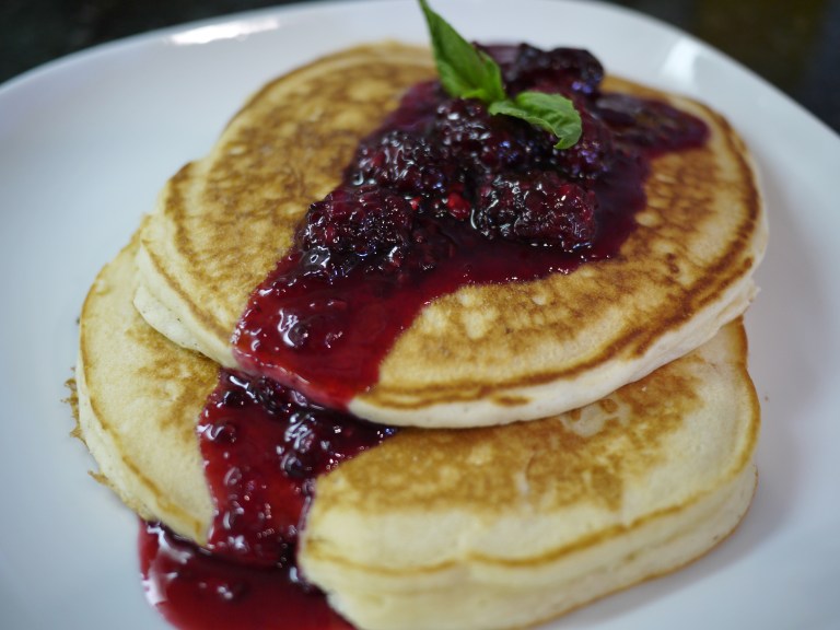pancakes with blackberry sauce